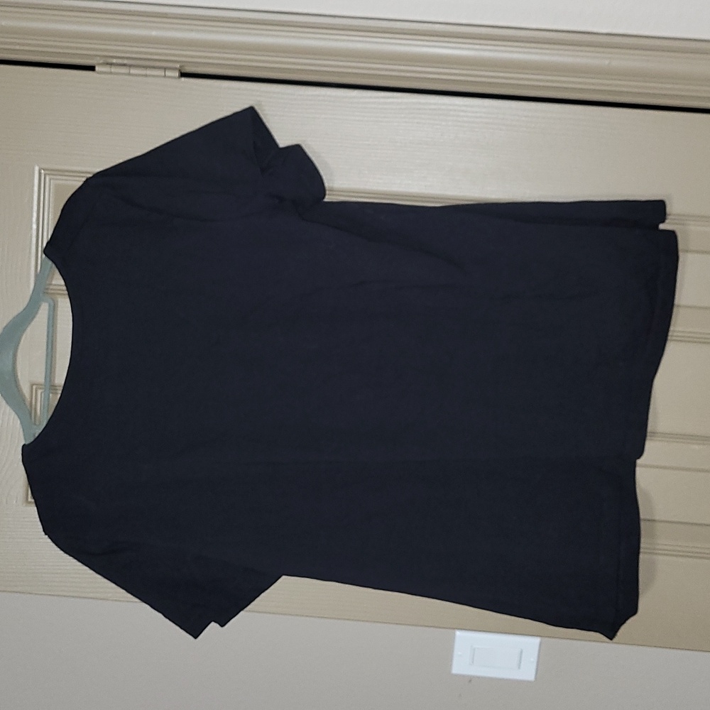 Shirt - Picture 3 of 4